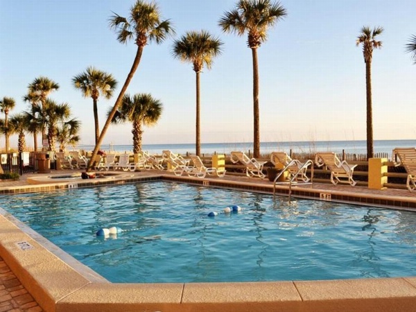 Ramada by Wyndham Panama City Beach / Beachfront image 17