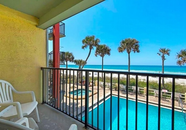 Ramada by Wyndham Panama City Beach / Beachfront image 7